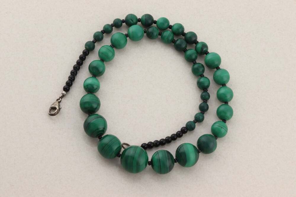 Sterling Silver Malchite & Onyx Bead Necklace 19 inch chain Designer Lee Sands - Picture 8 of 8